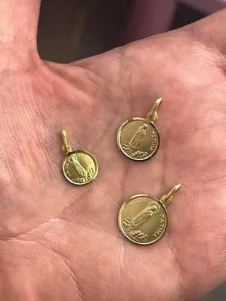 The-Significance-of-the-Fatima-Medal-in-Today-s-Jewelry-Trends Amalia FJ & Boutique