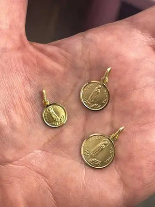 The-Significance-of-the-Fatima-Medal-in-Today-s-Jewelry-Trends Amalia FJ & Boutique