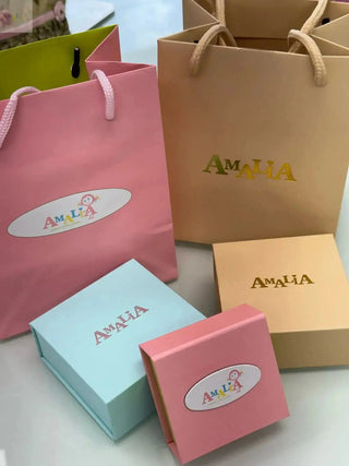 Amalia gift boxes and bags