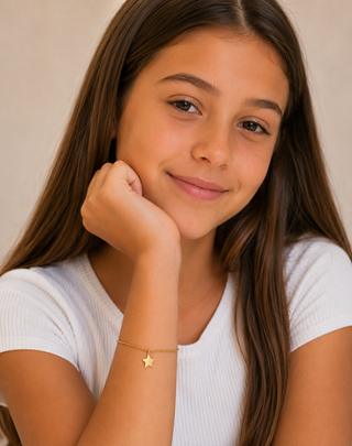 18K Solid Yellow Gold Small Dimensional Star Bracelet