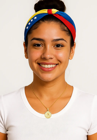 18K Yellow Gold Our Lady of the Rosary of Chiquinquira Medal